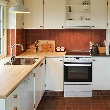 Thatched House In The First Row By The North Sea Tatil Evi *